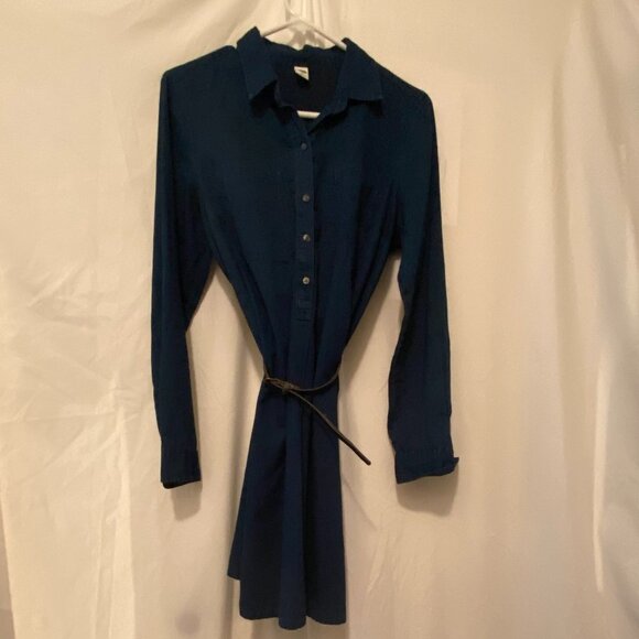 Old Navy Dresses & Skirts - OLD NAVY Women's Blue Denim Button Down Dress Size M Gently Used - Very Cute